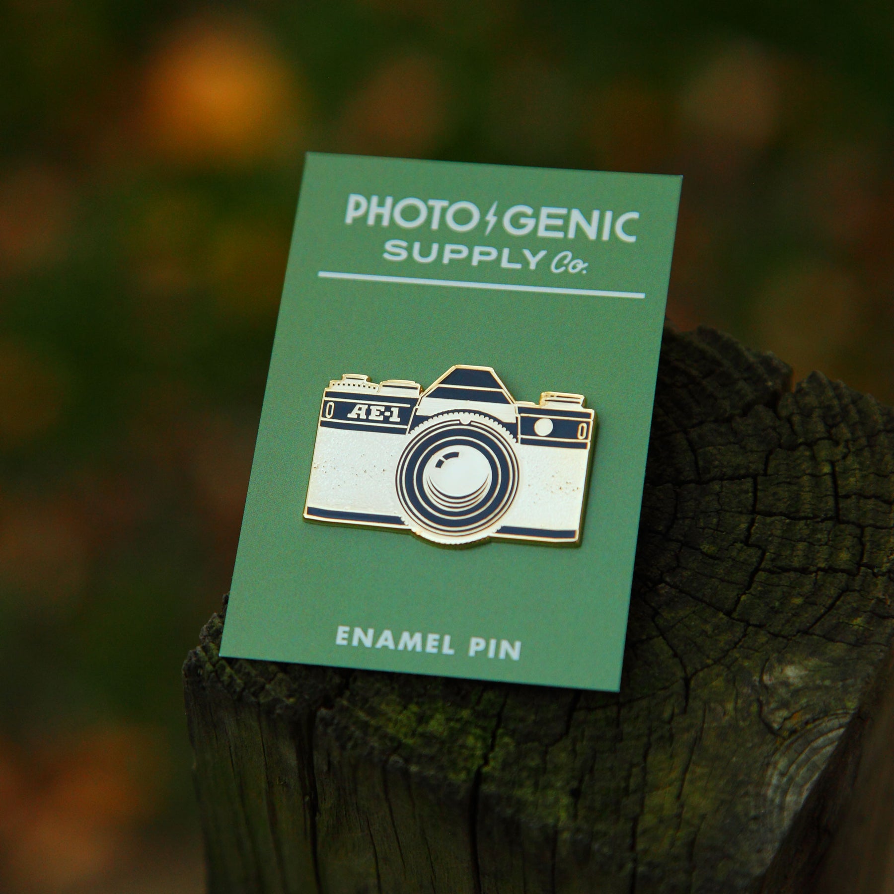 Æ Pin AE-1 Camera Pin